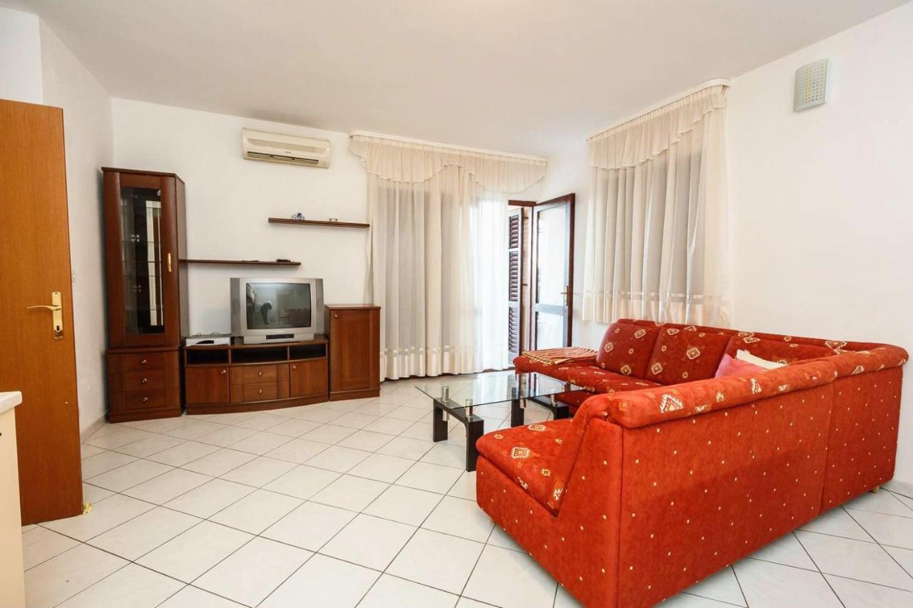 Apartments By The Sea Mastrinka, Ciovo - 4836 Trogir Exteriér fotografie